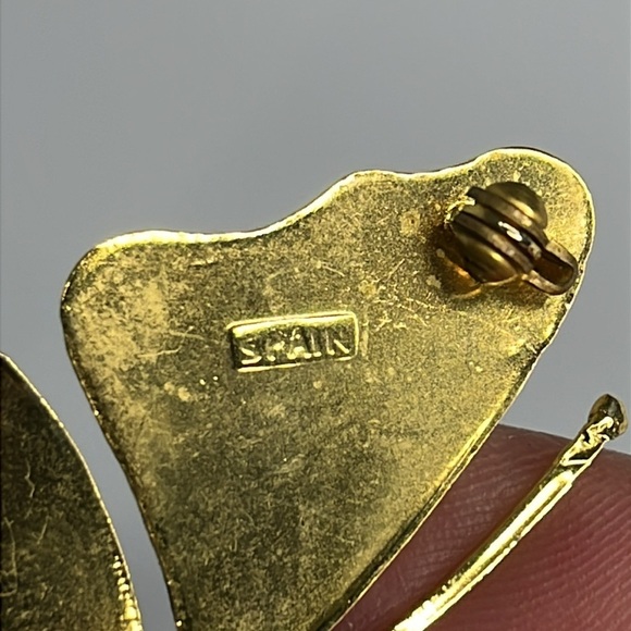 Vintage Butterfly Brooch Pin Womens Spanish Gold Black Tone Art Deco Boho - Picture 3 of 6